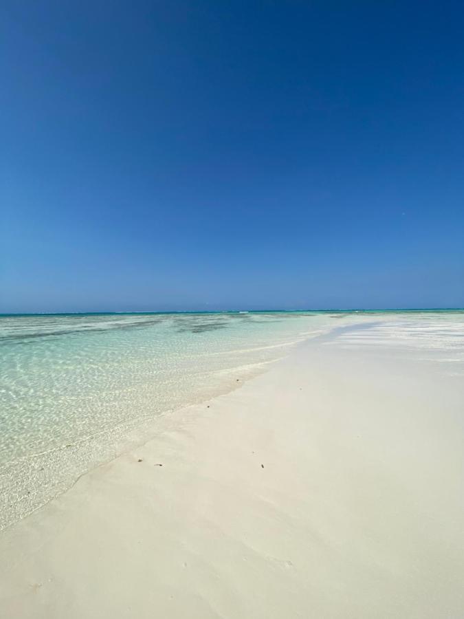 Crystal Beach Nungwi Buitenkant foto